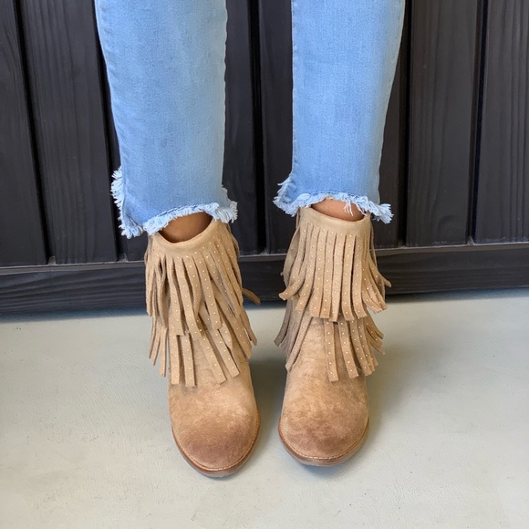 NIB Leather Tan Western Fringe Stud Stitched Boot - Picture 3 of 8